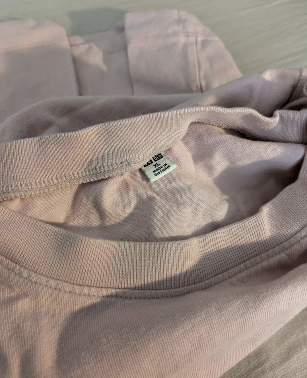 UNIQLO dusty pink T-Shirt image indicator(2)