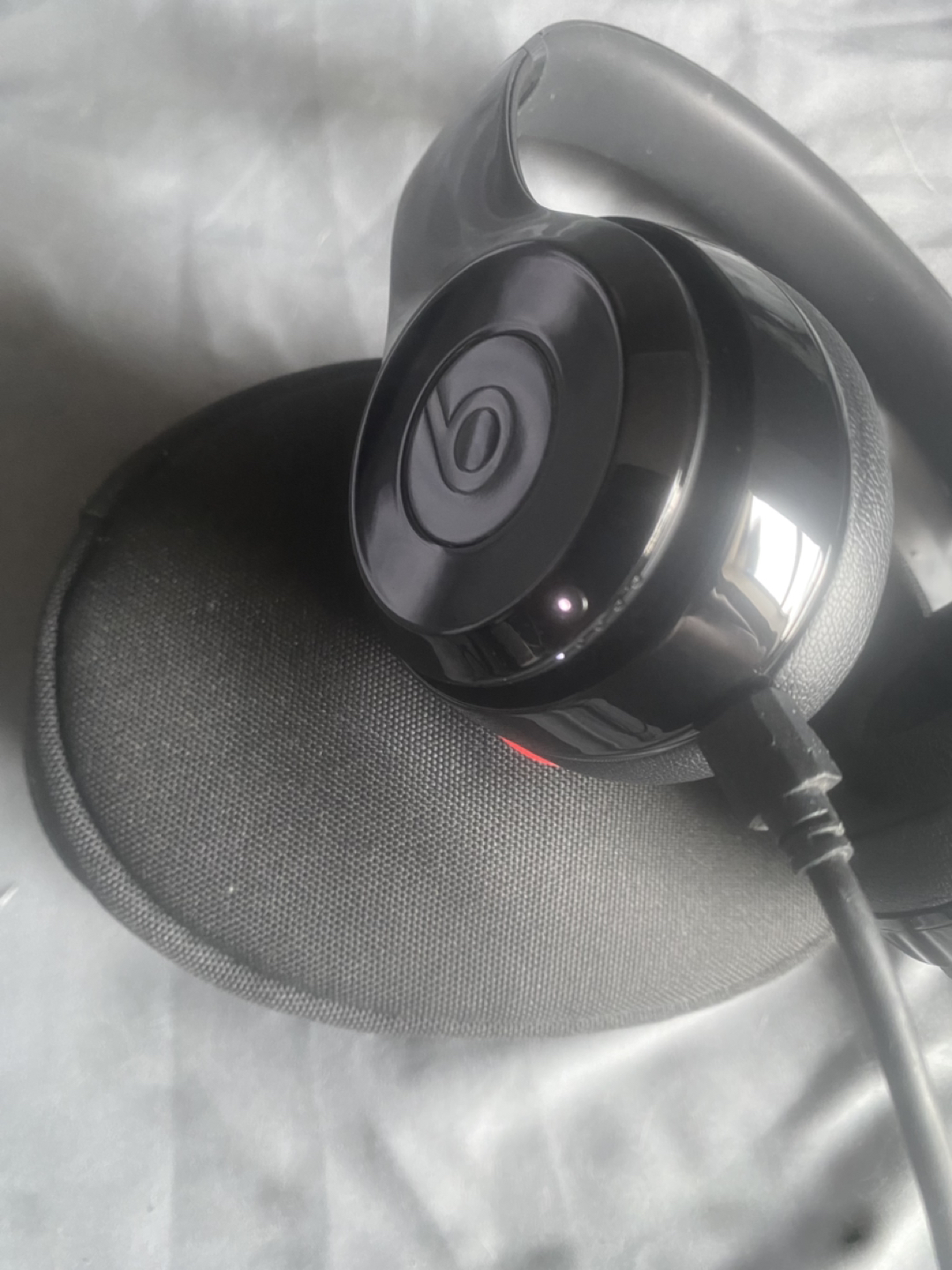 Beats Solo 3 - photo 2