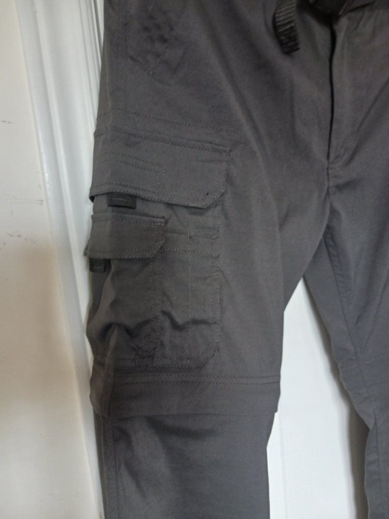 Men's black pants cum shorts image indicator(5)