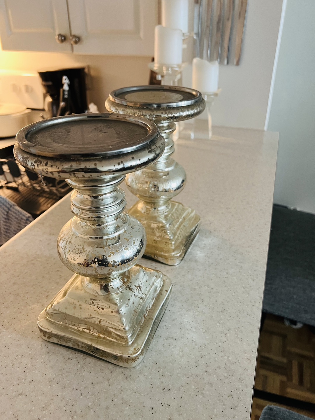 2 Candle holders image indicator(2)