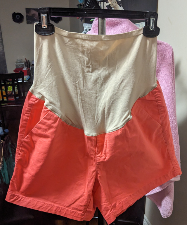 Maternity shorts size 4 $20 - photo 2