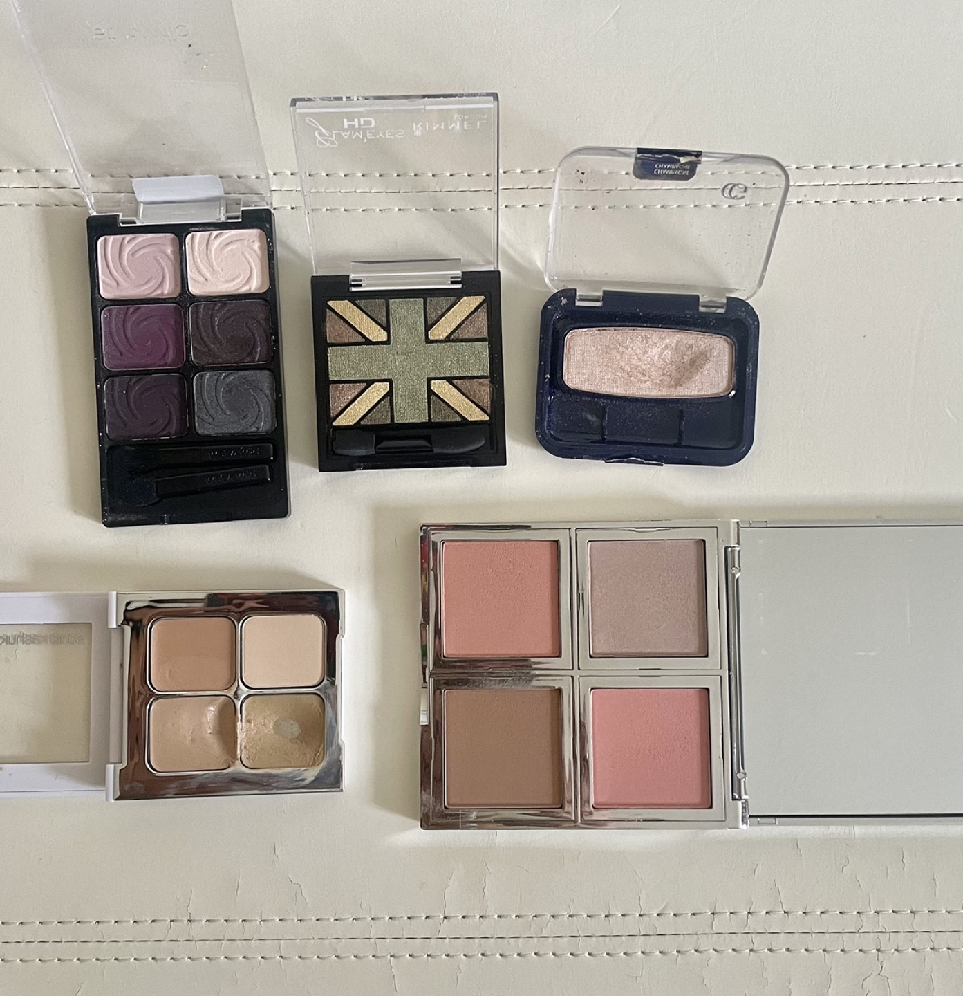 MAKEUP LOT eyeshadows concealer face palette (FINAL PRICE) image indicator(2)