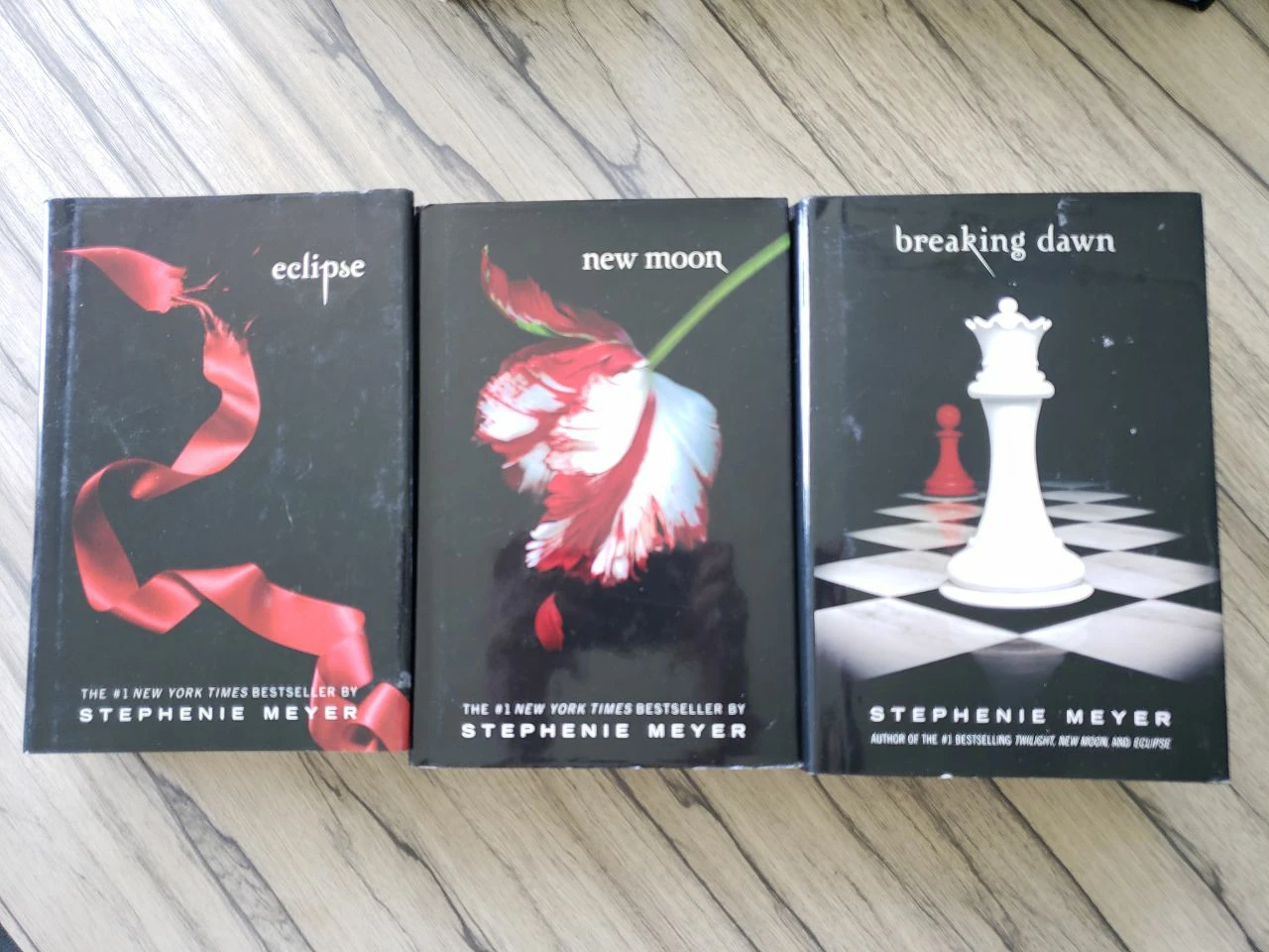 Twilight Saga Hardcover books thumbnail