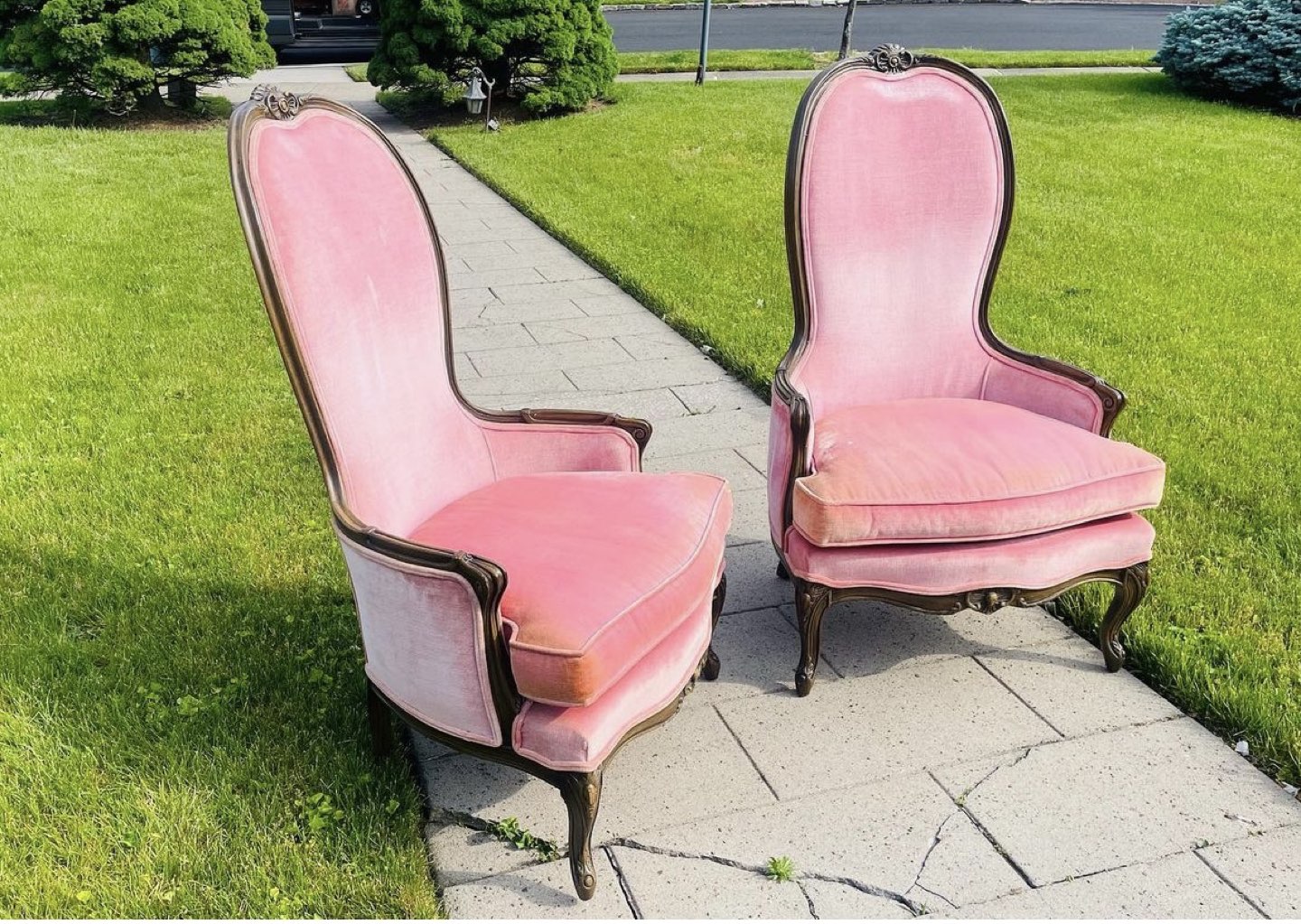 Pair of Vintage High Back Victorian Pink Armchairs - photo 2