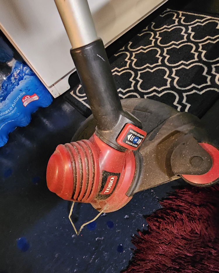 Toro Grass Trimmer  - photo 3
