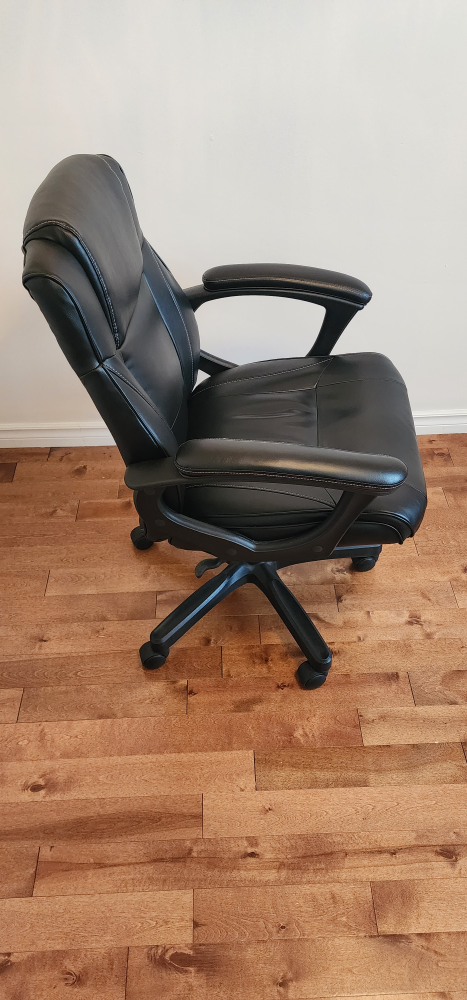 Staples - Leather Office Chair  - photo 2