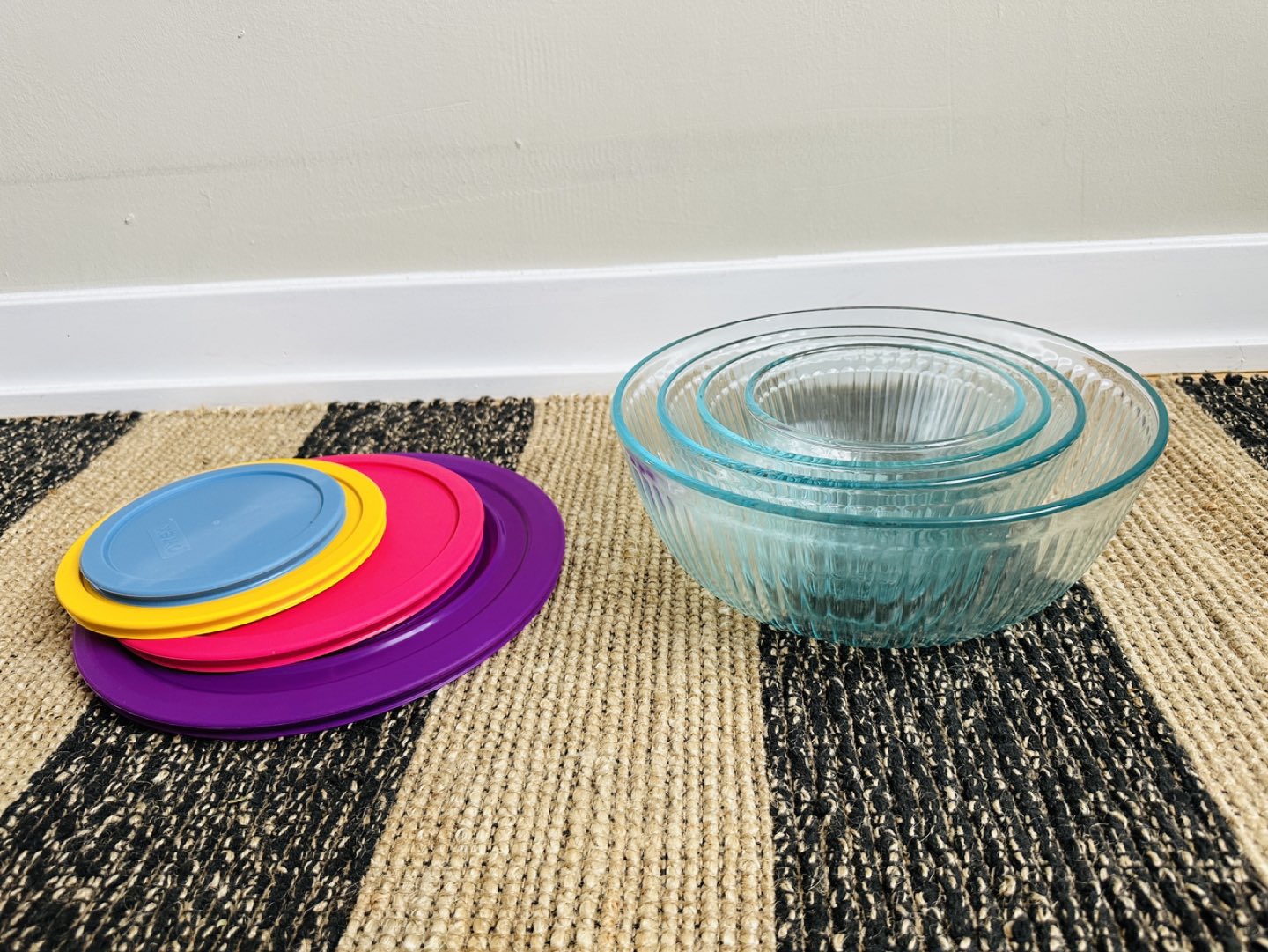Bowl set (4 bowls) thumbnail