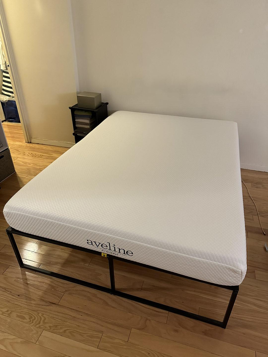 Selling metal bed frame full size - photo 3
