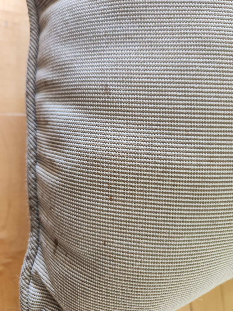 Outdoor Pillow image indicator(5)