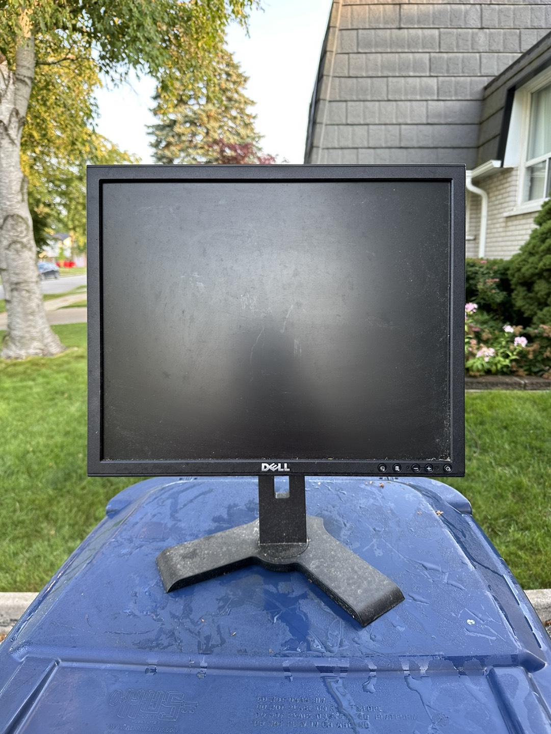 Sell monitor for sale 20 inch thumbnail