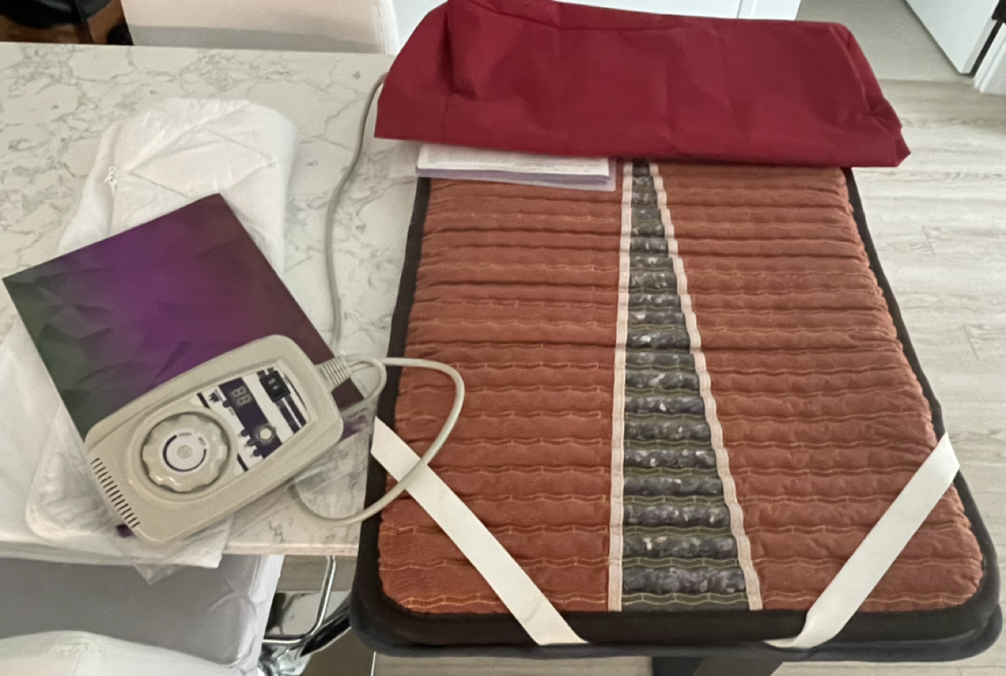 MediCrystal Infrared Heat Amethyst Mini Mat - 32"L x 20"W image indicator(5)