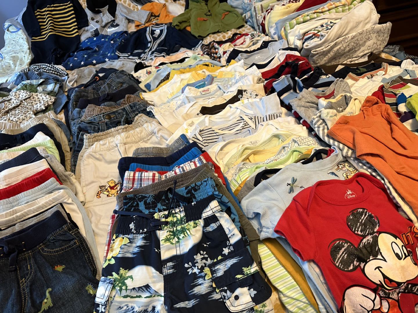 Freshly laundered size 0-6 months boys clothing lot thumbnail