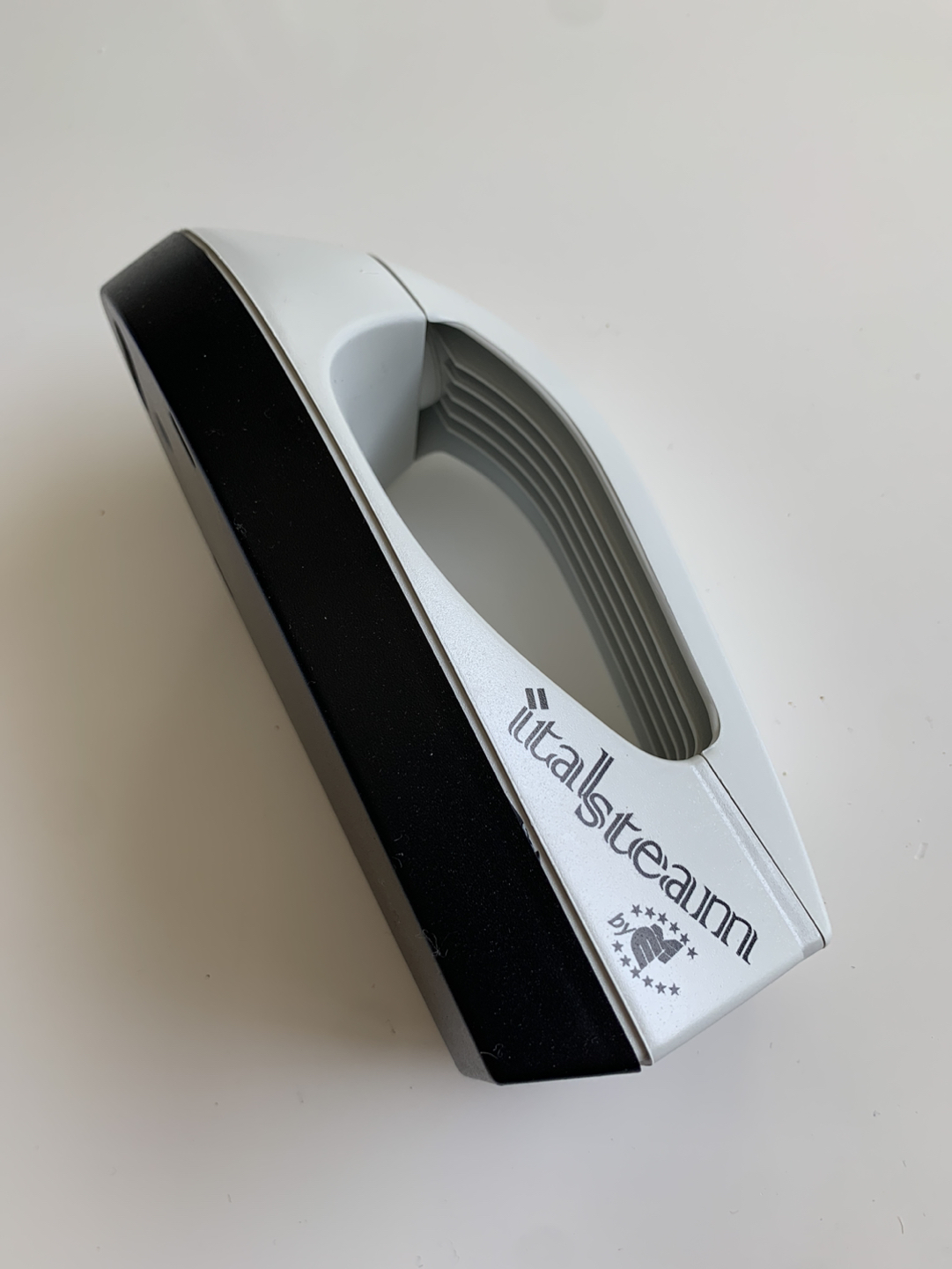 Travel light weight steam iron thumbnail