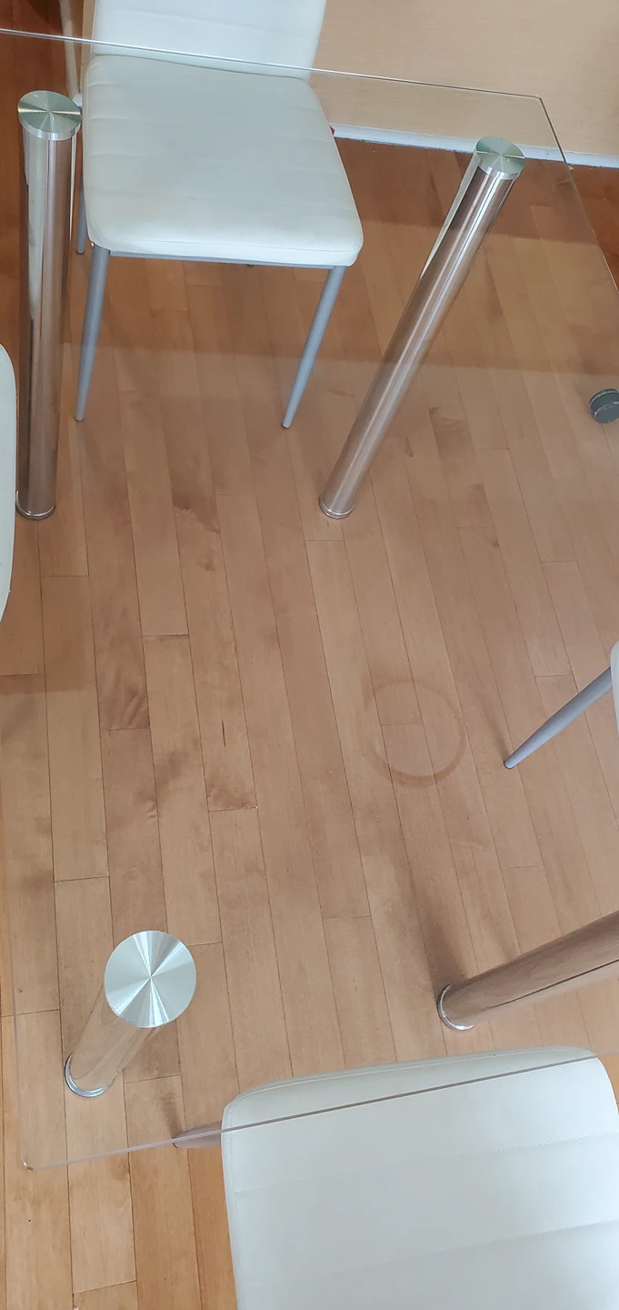 Well Maintained Dining Table Set for 4 - photo 3