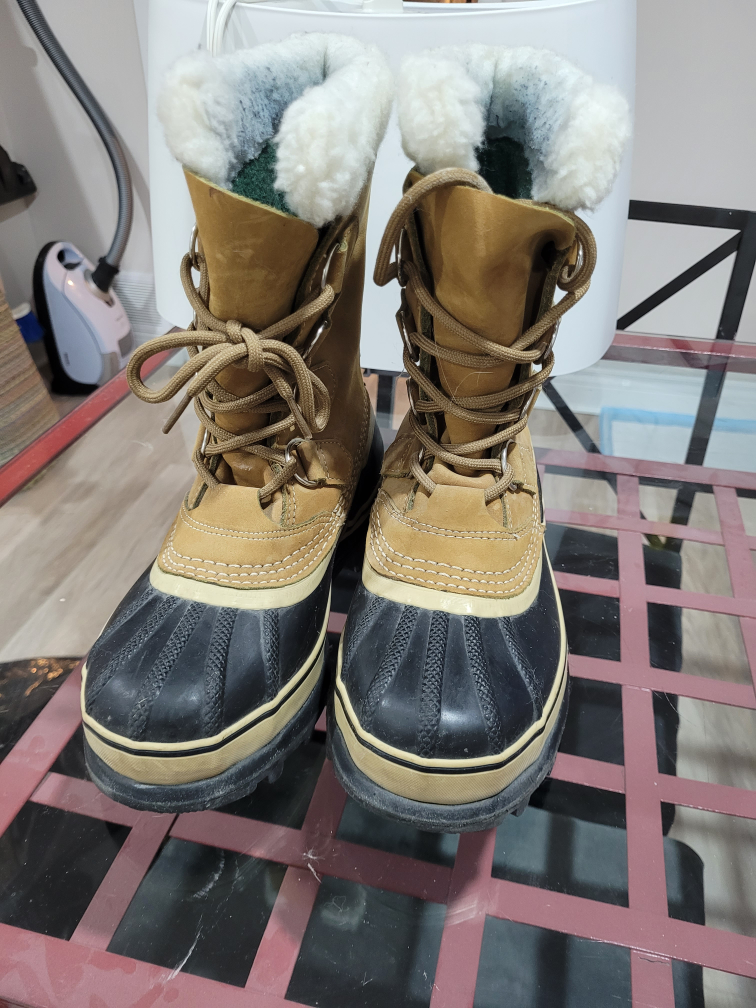 SOREL Caribou Winter Boots women's Size 6 - photo 2