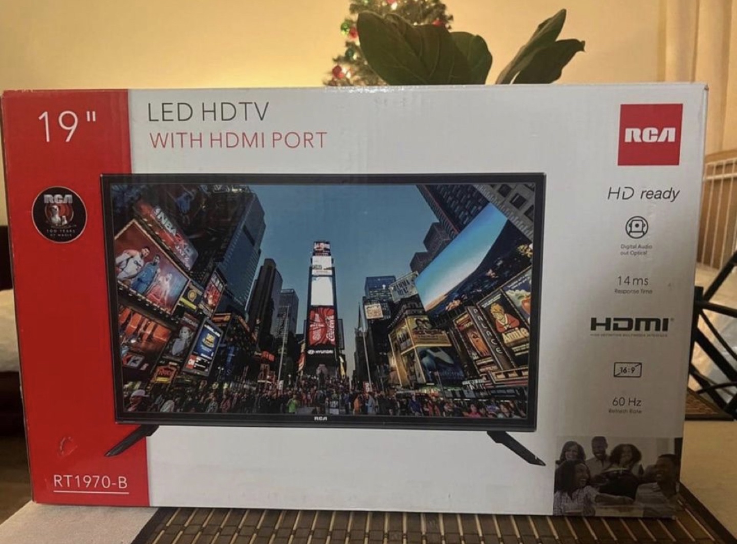 19 INCH RCA RT19070-B LED HDTV WITH HDMI PORT