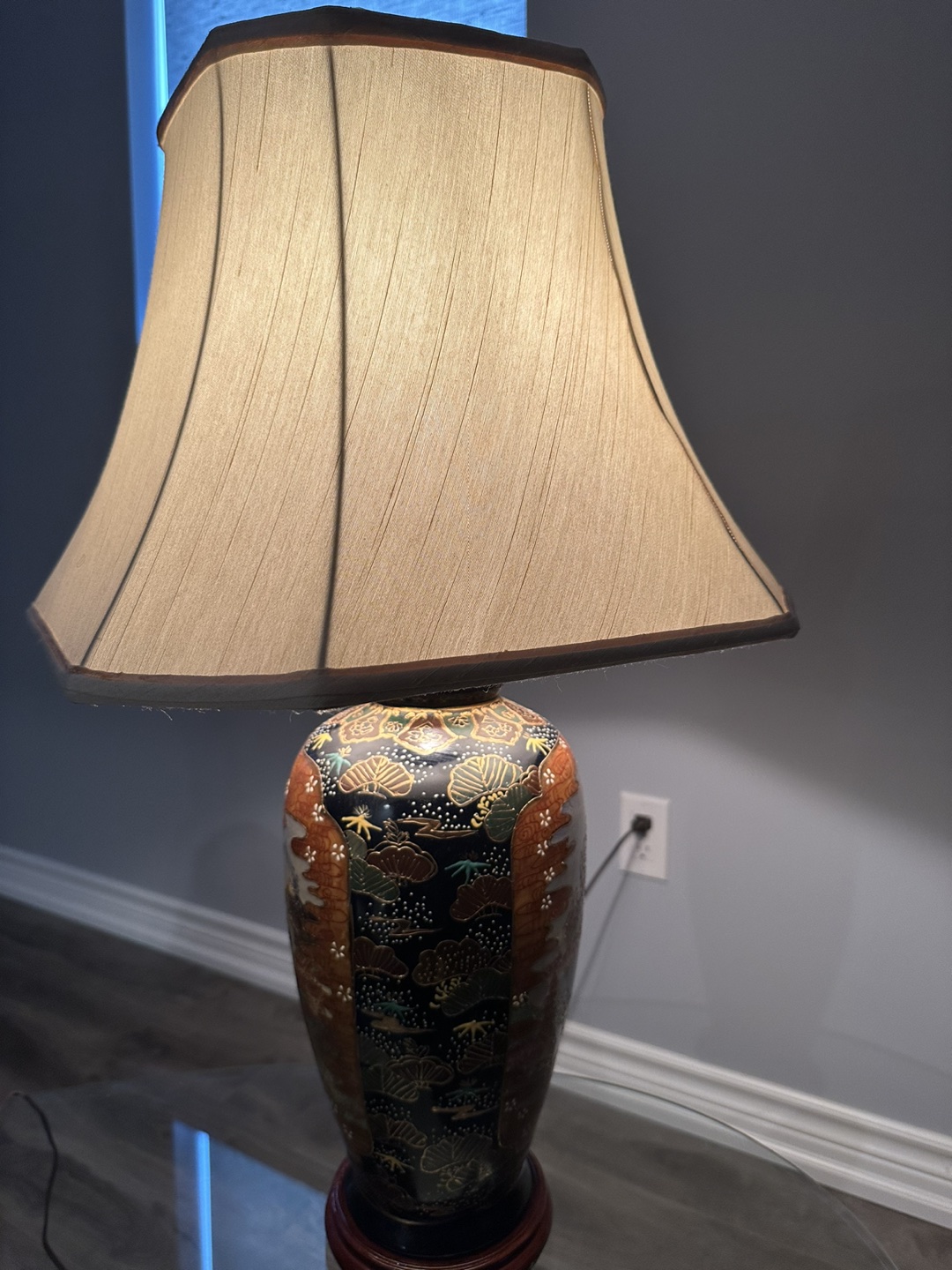 Vintage Asian Table Lamp Porcelain image indicator(2)