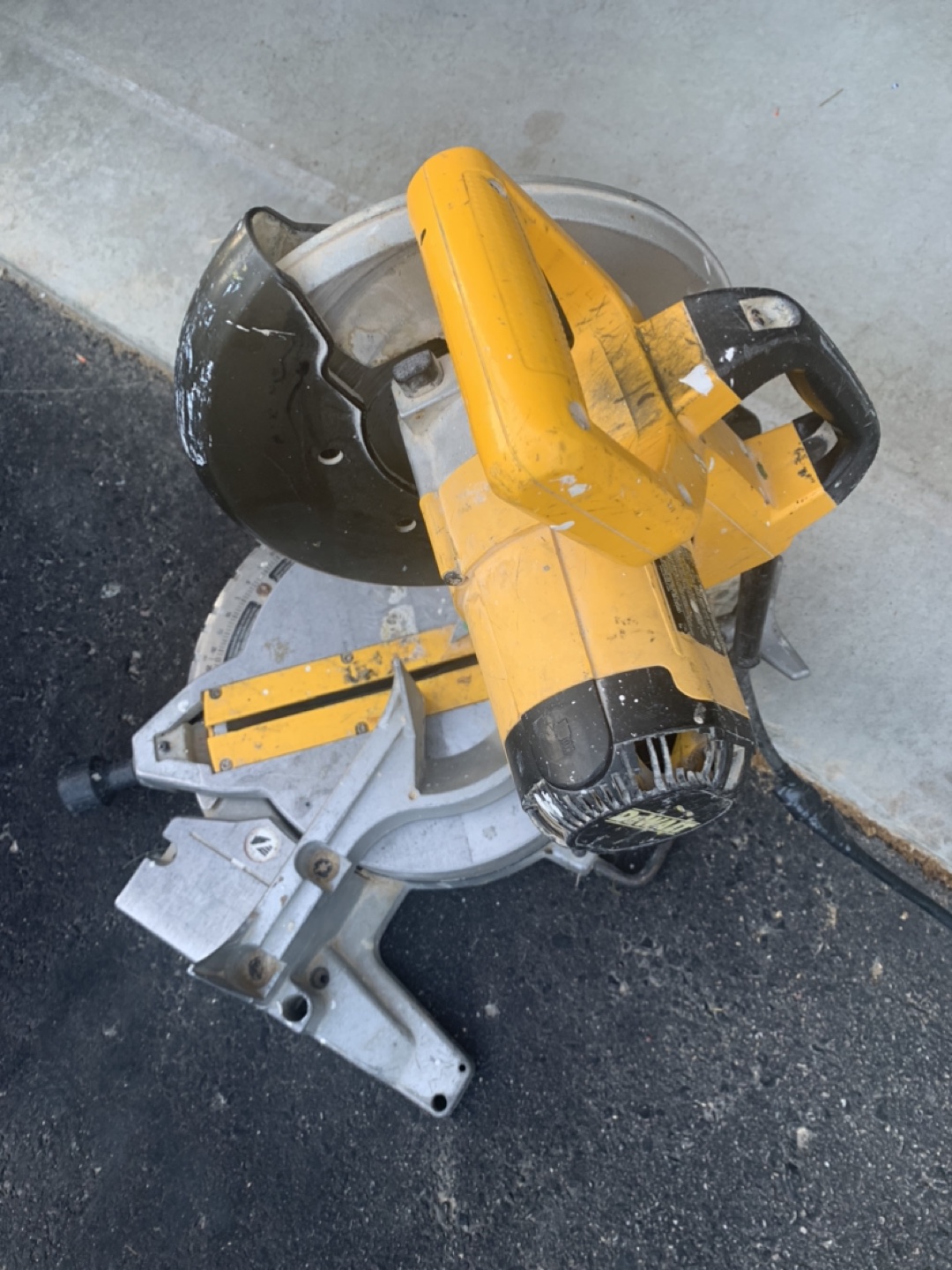 DEWALT Saw image indicator(2)