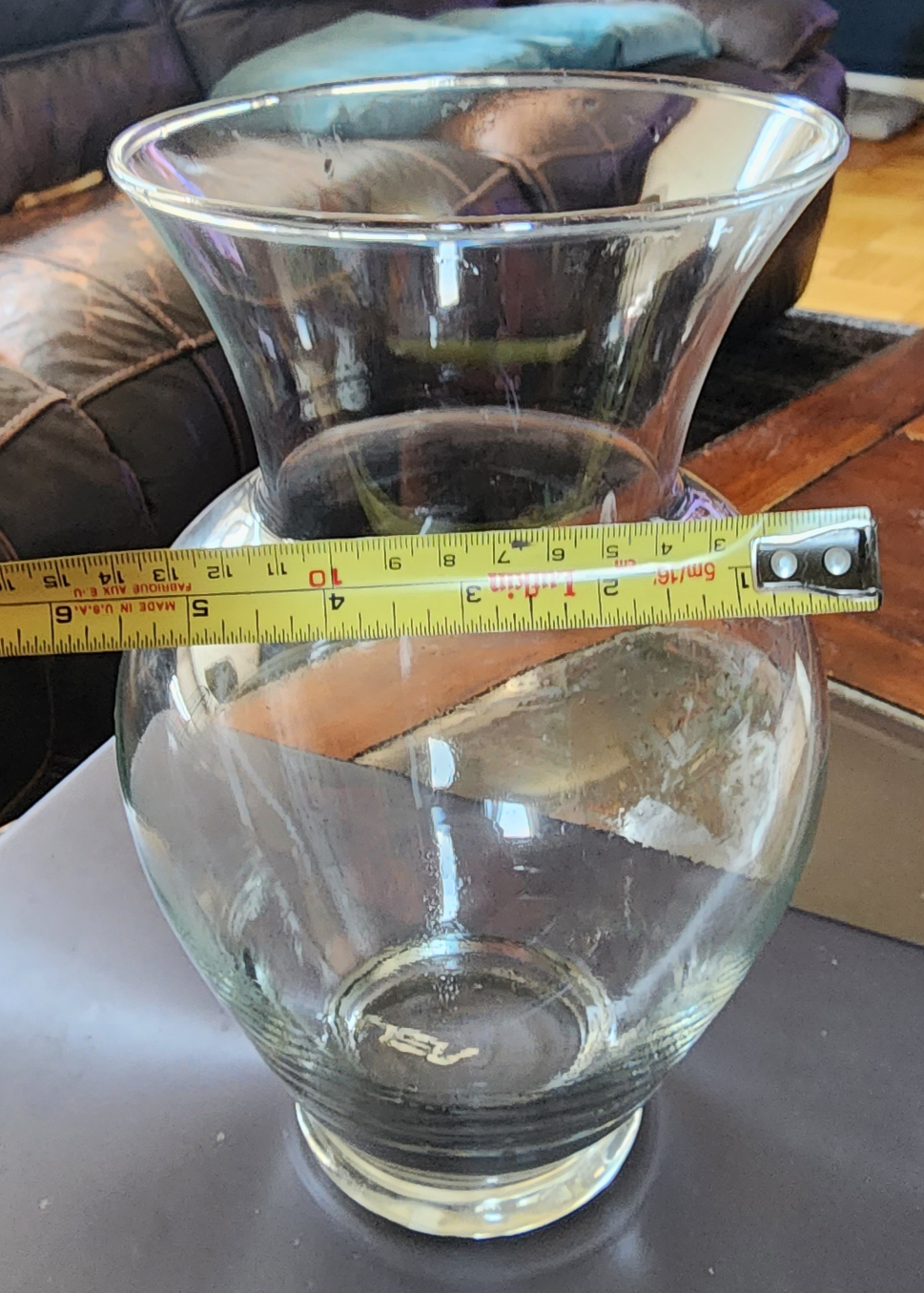 Vase, Clear Glass 10.5" Tall image indicator(2)