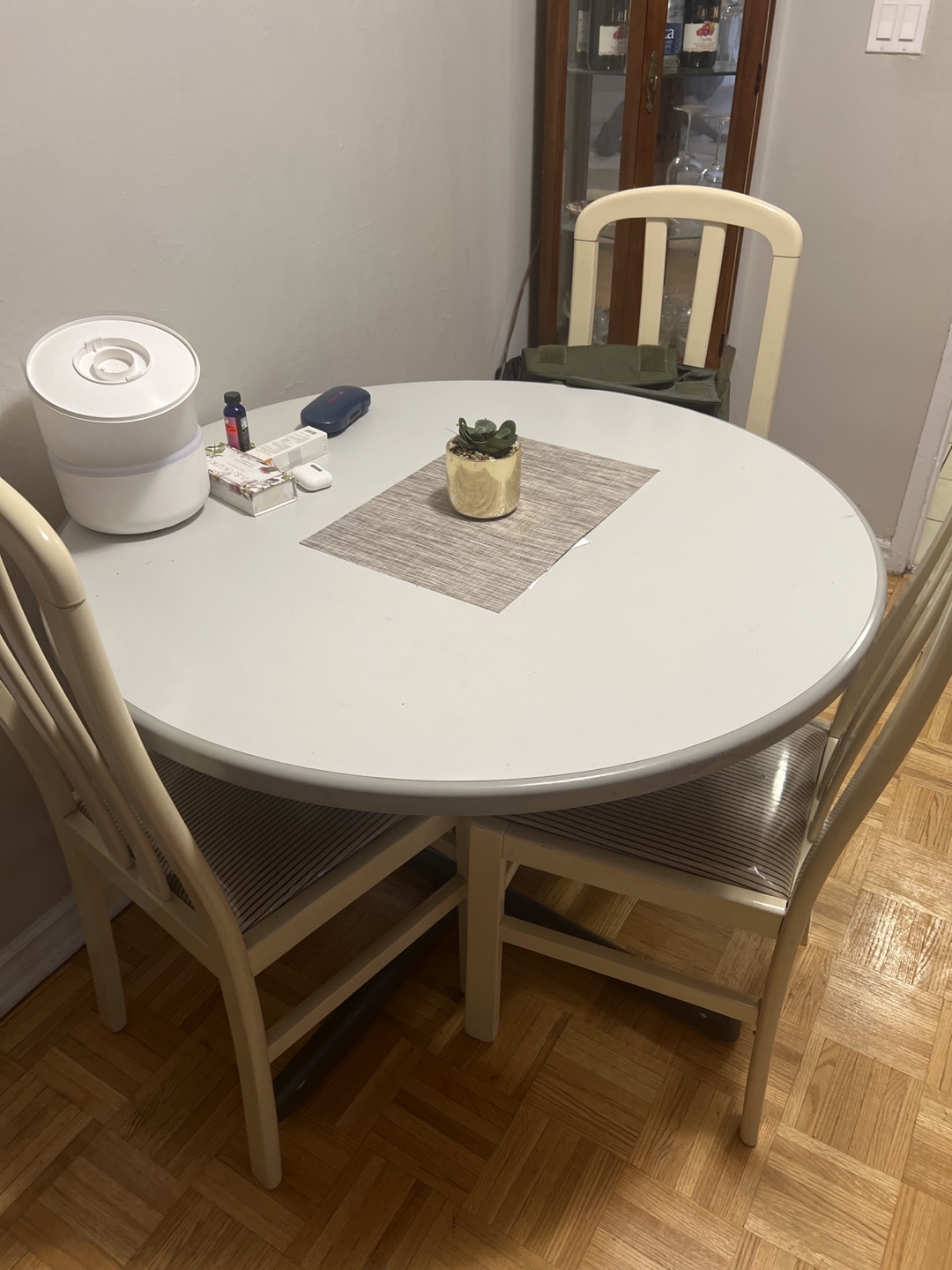 One table with three chairs thumbnail