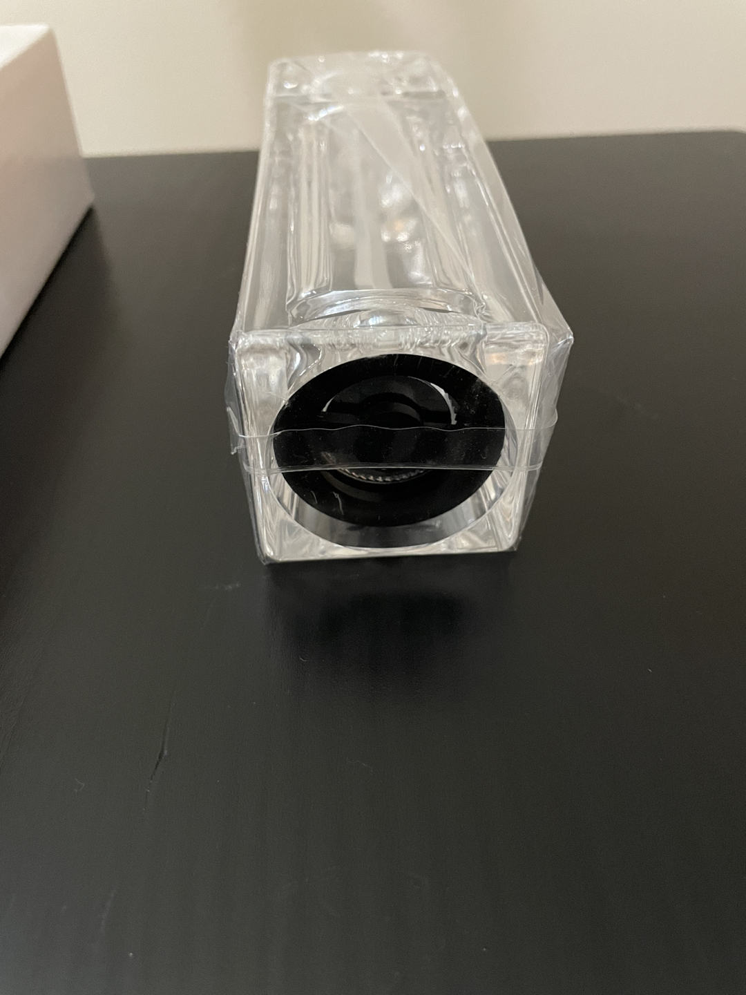 Dual salt and pepper shaker image indicator(3)