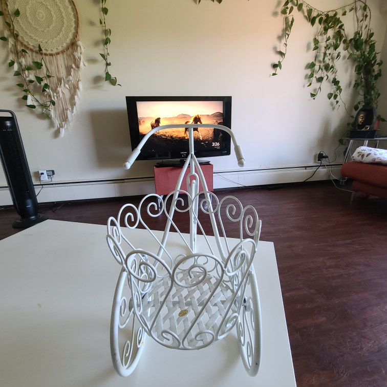 Decorative Pot Holder - photo 2