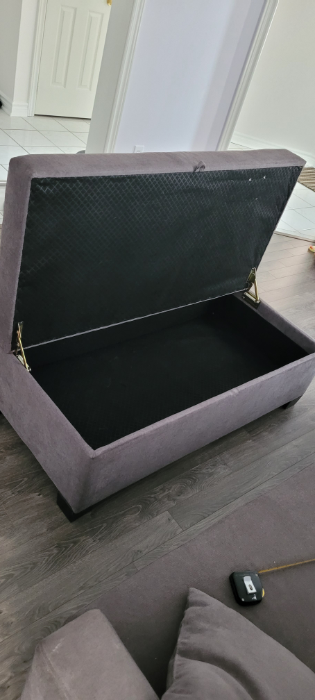 Couch & Ottoman image indicator(3)