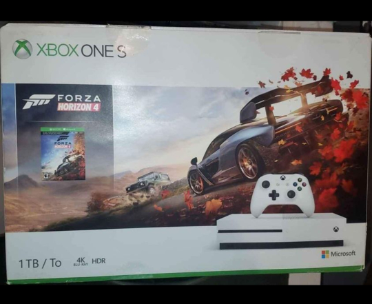 Xbox one s 1tb. with one game.
