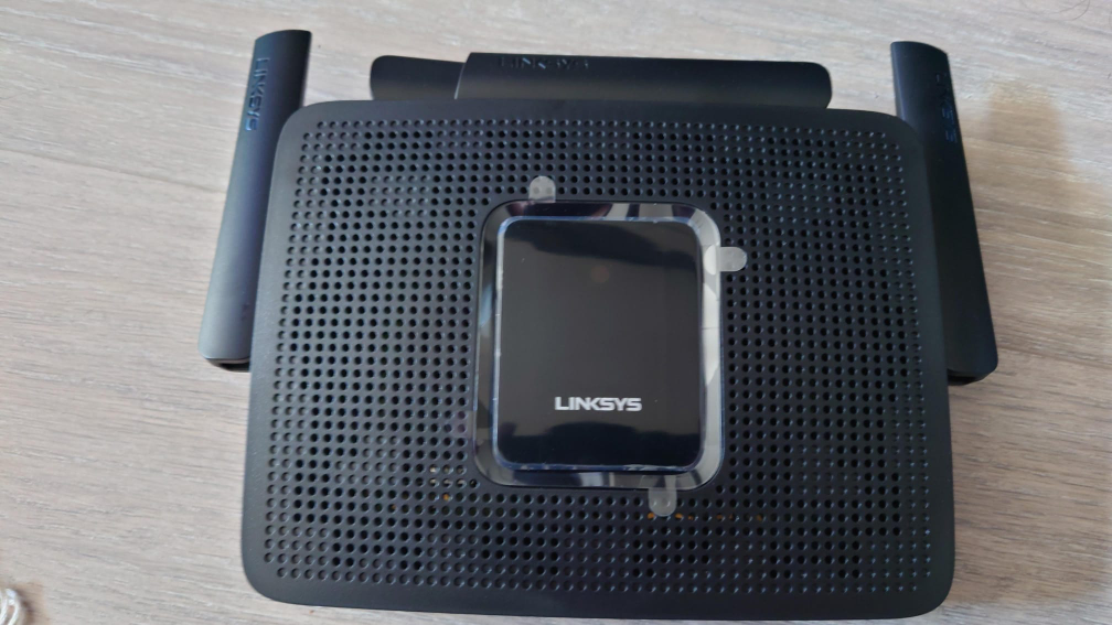 Linksys MR8300 router image indicator(2)