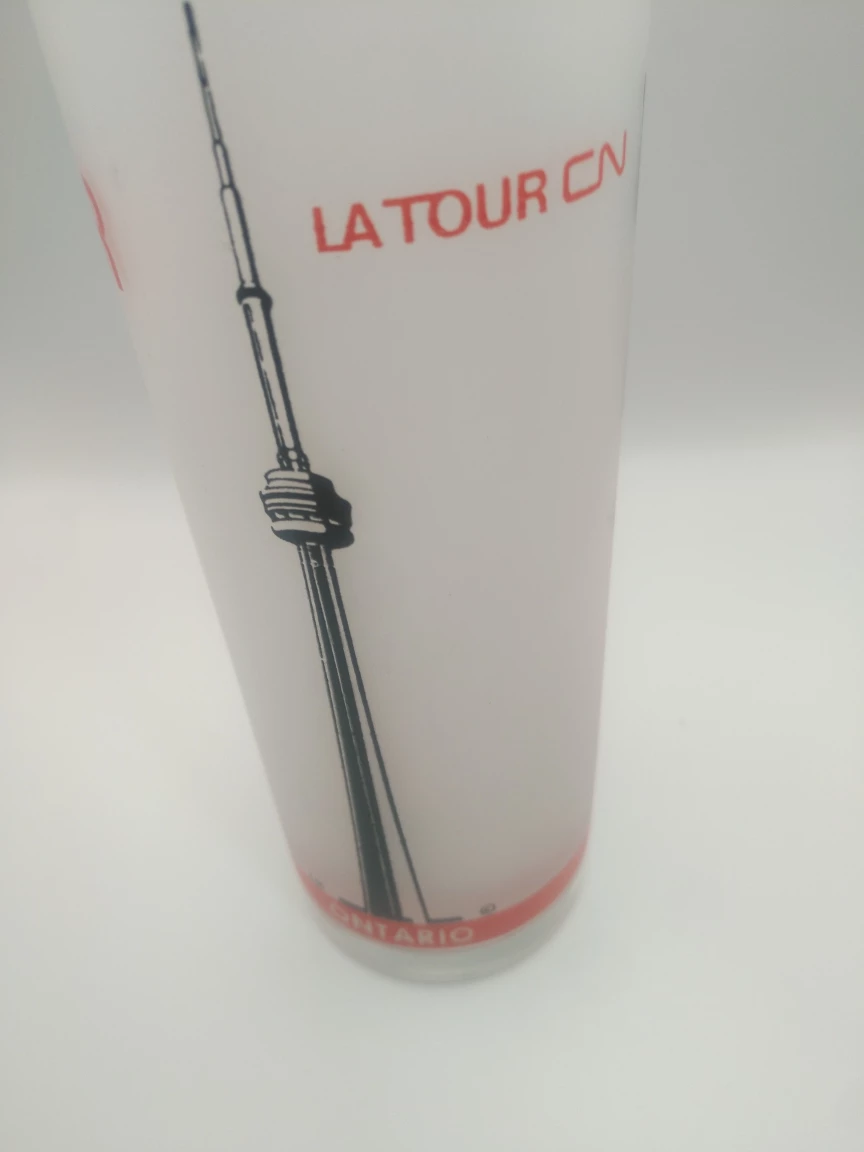 vintage CN tower frosted glass - photo 2
