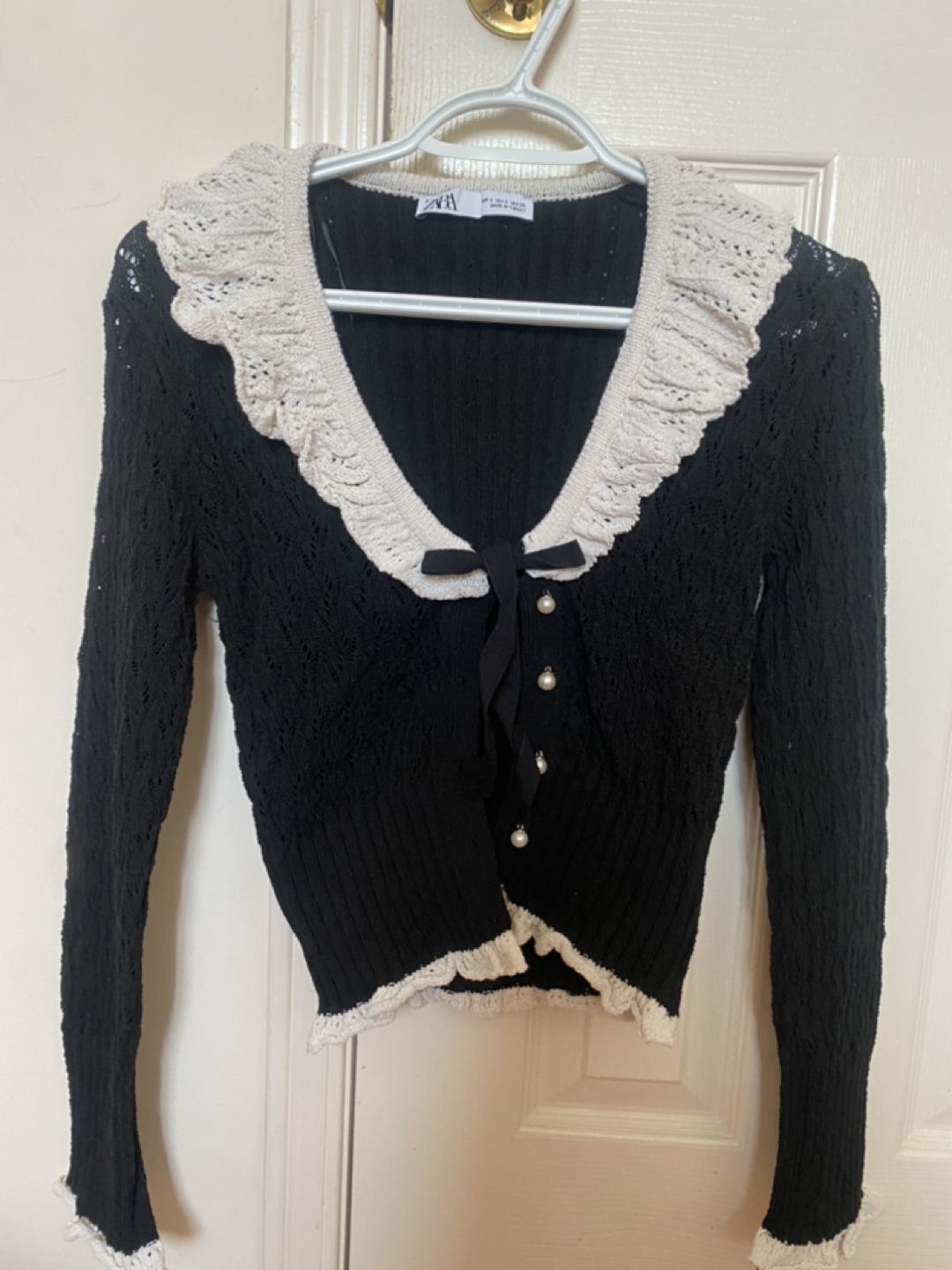 Zara black cardigan size S 💰