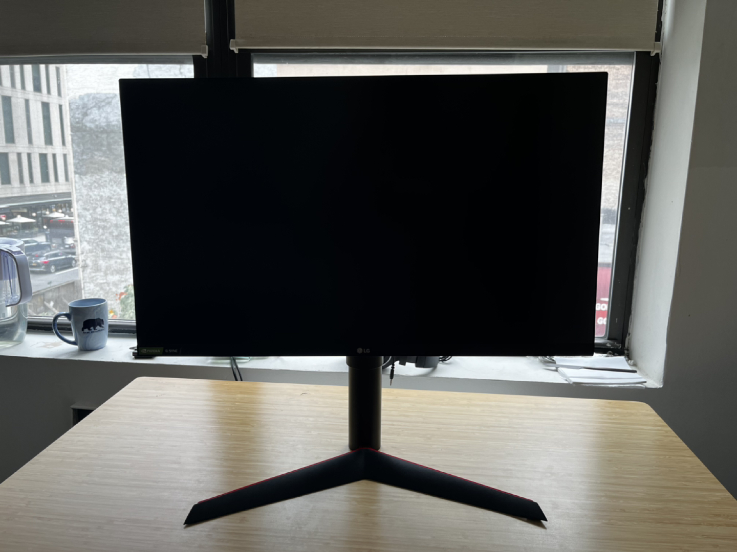 27’’ Monitor