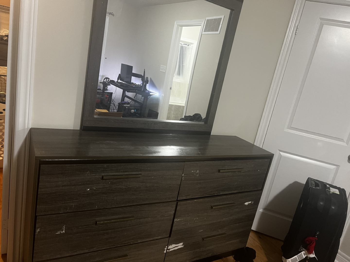 Dresser - photo 2