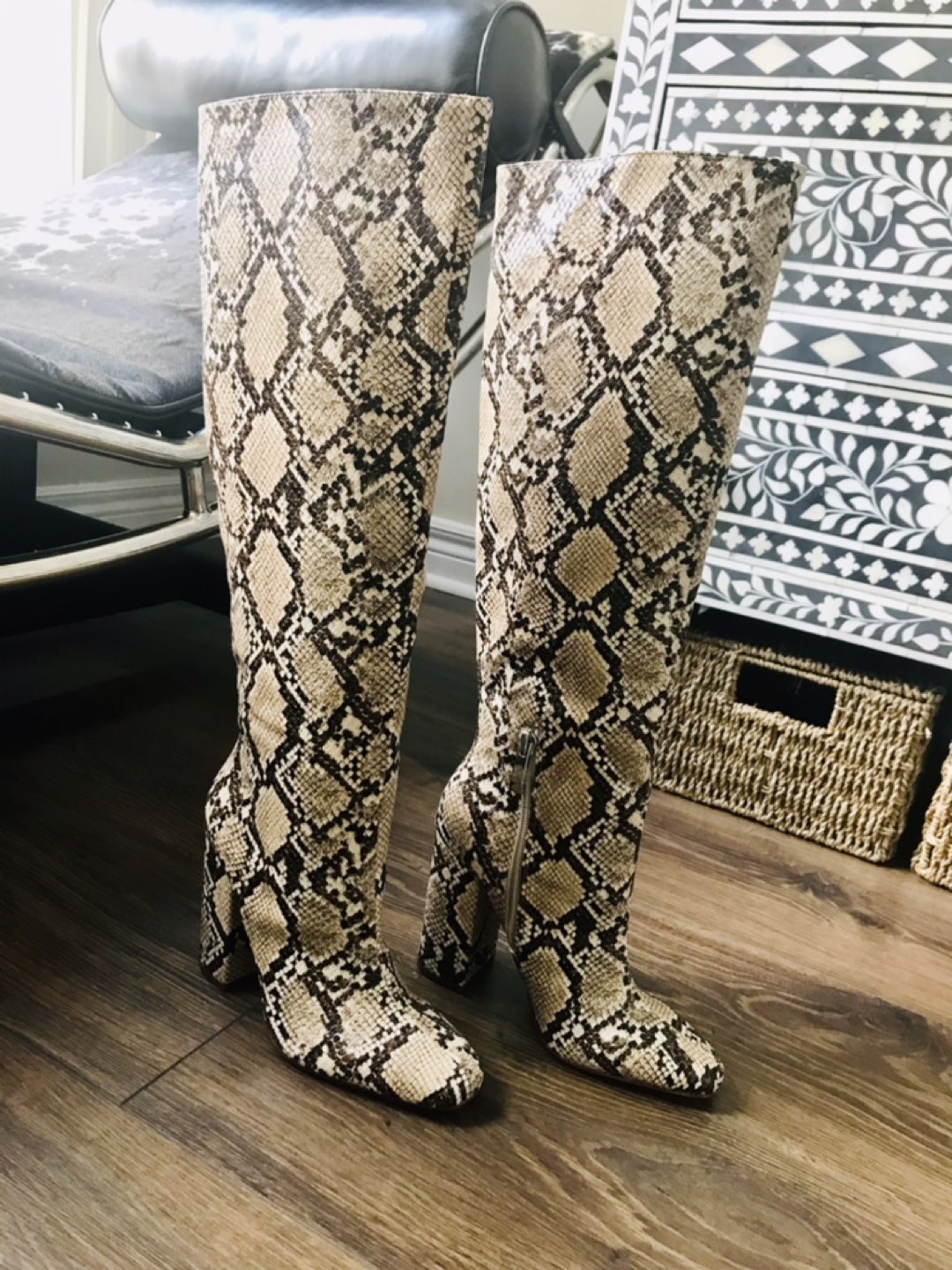 Snake print knee high boots 6 image indicator(2)