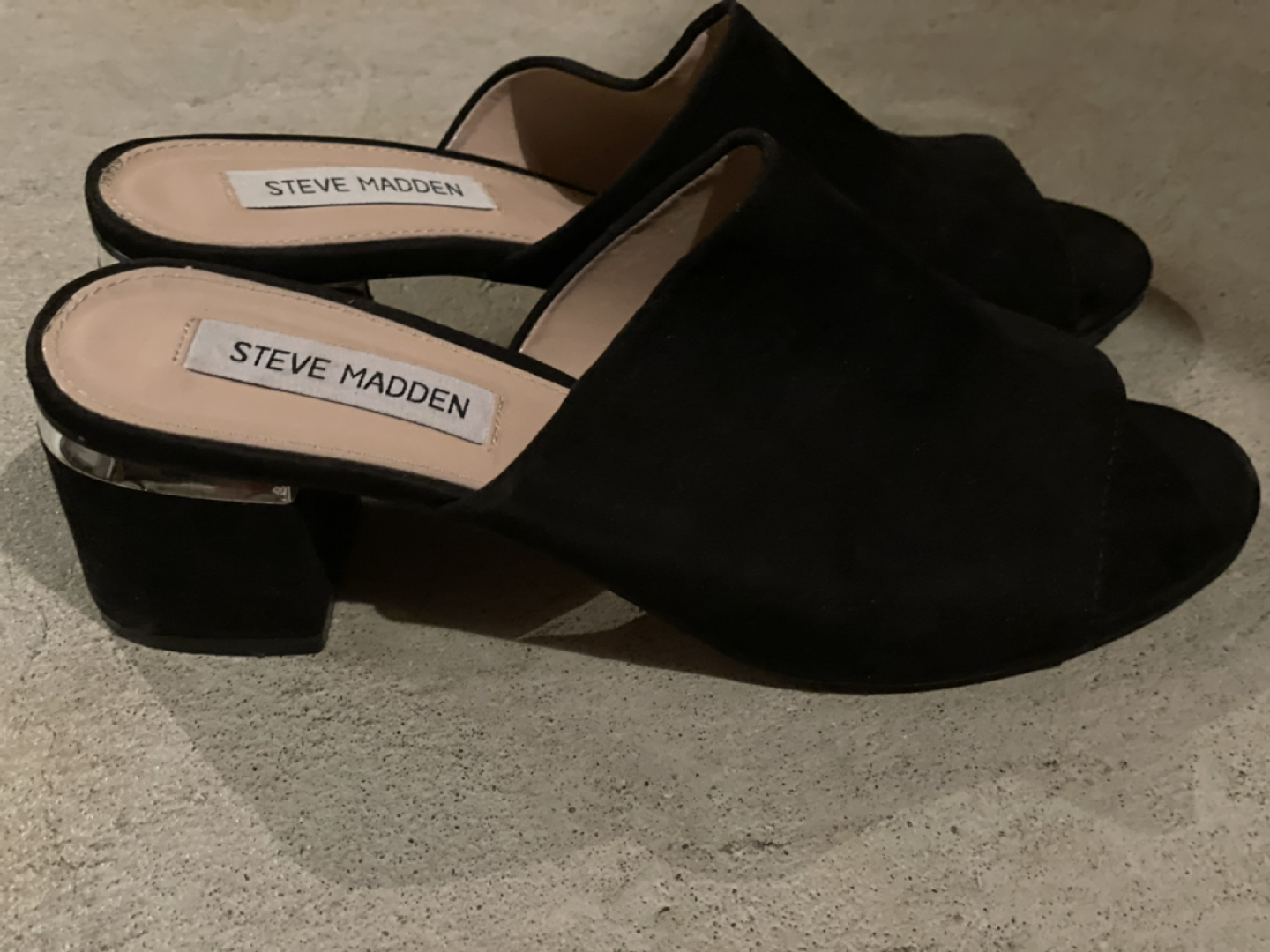 Steve Madden sandals image indicator(2)