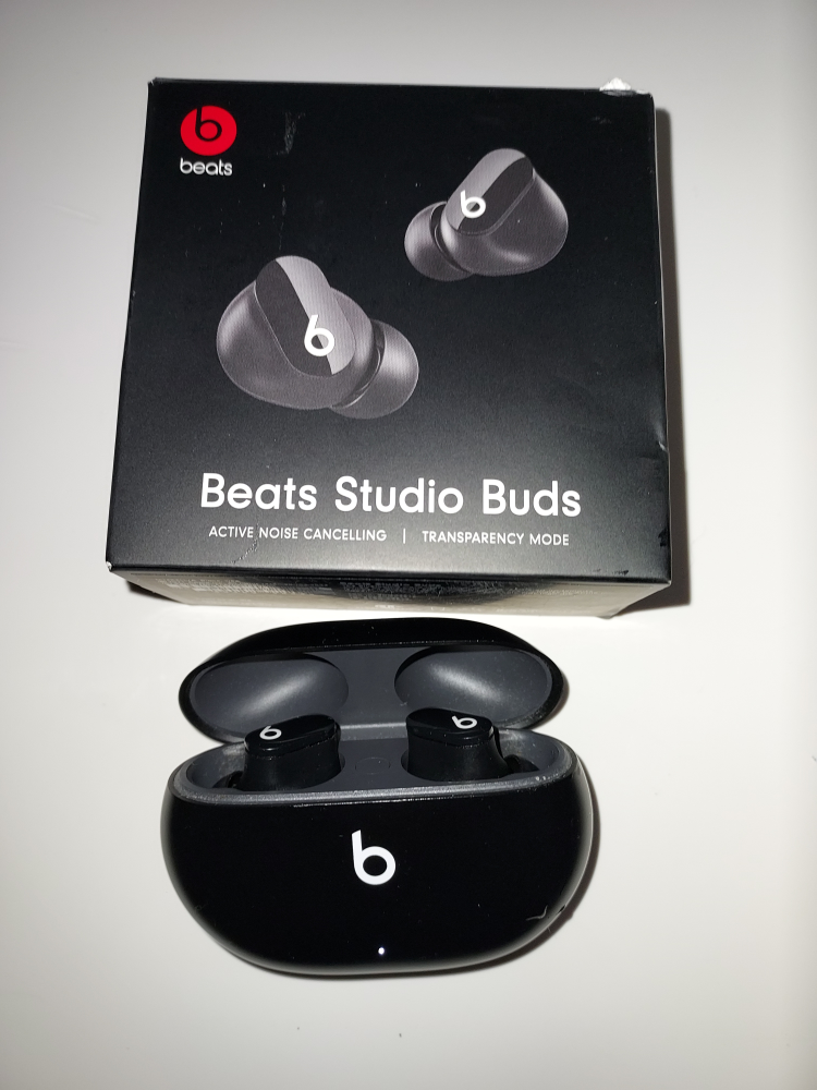 Beats Studio Buds