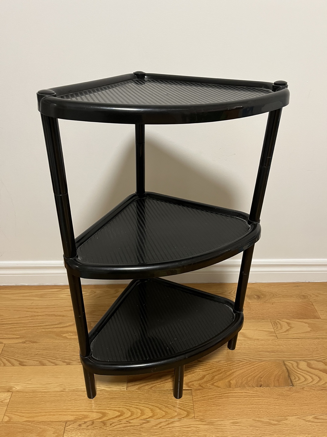 3 tier black plastic corner shelf