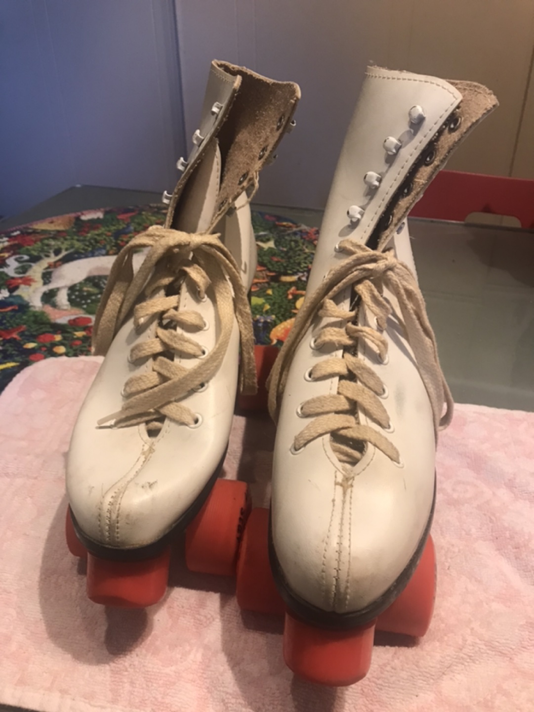 Vintage Roller Skates image indicator(4)