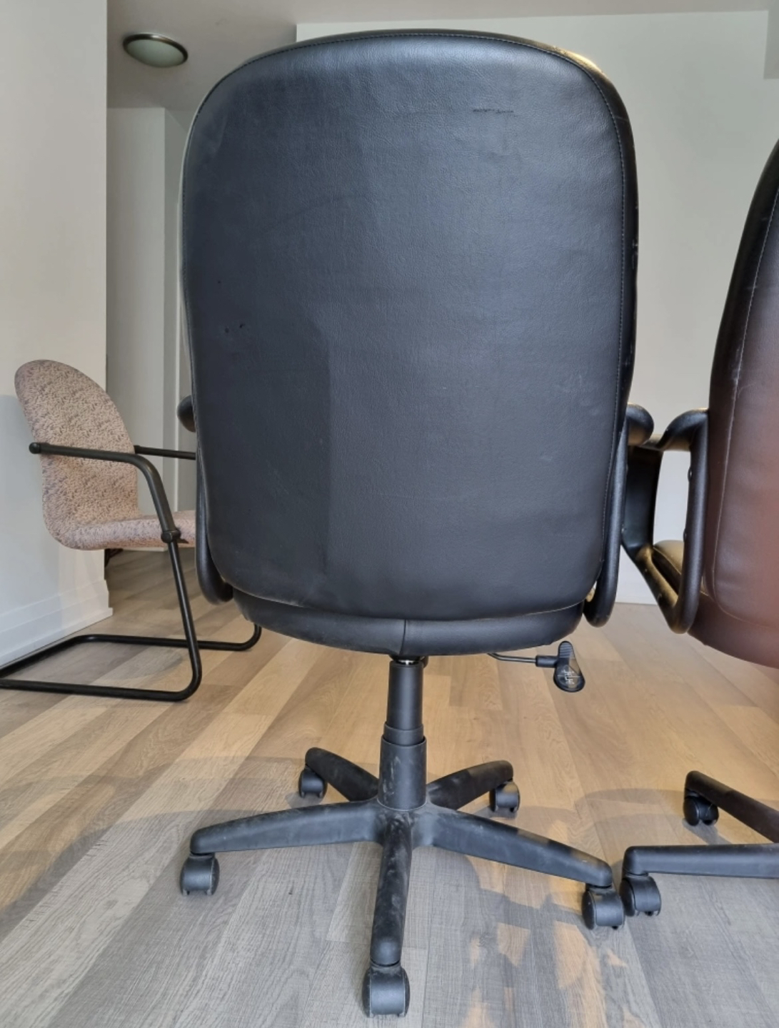 Office Chair - photo 4