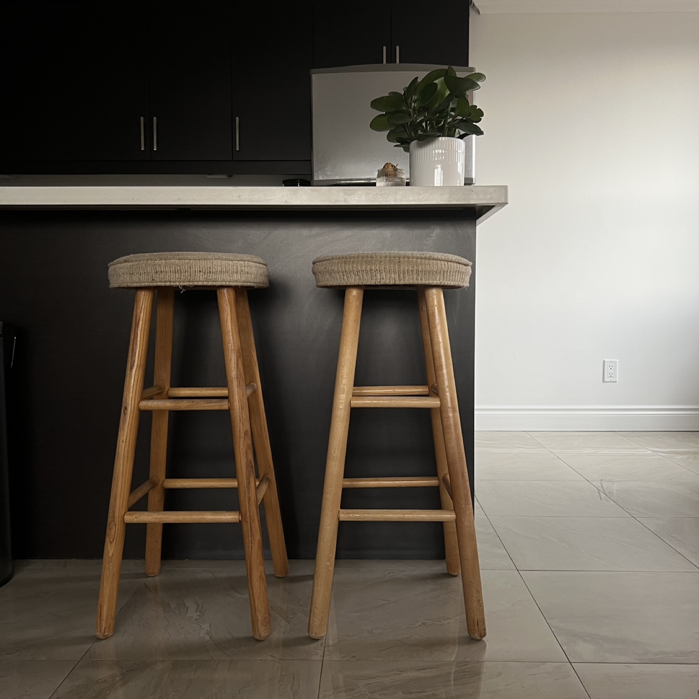 Pair of real wood bar stools h:30’ thumbnail
