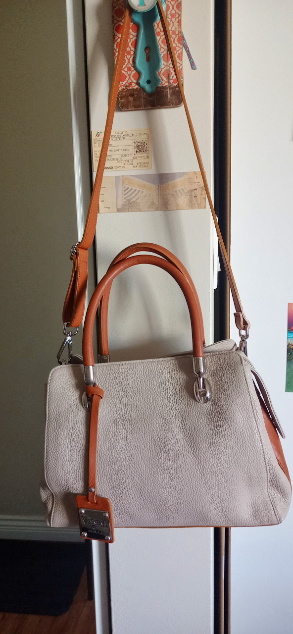 Valentina leather purse image indicator(3)