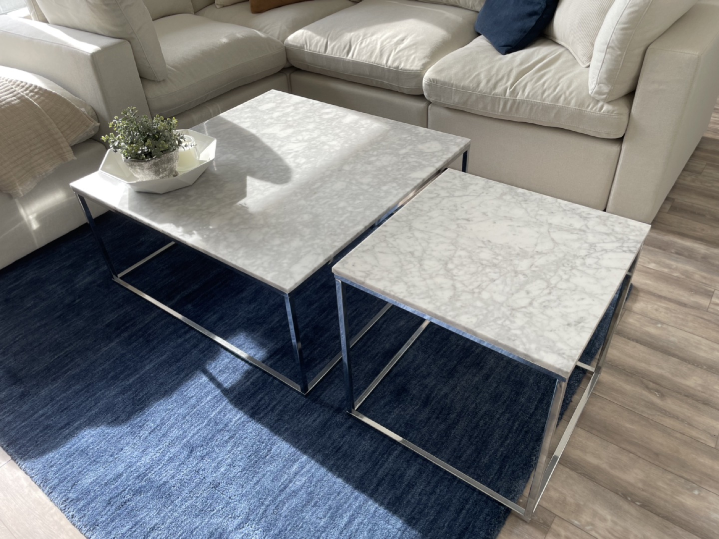 Marble coffee table and side table (great condition) thumbnail