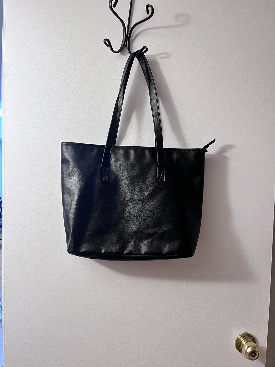 Leather tote bag