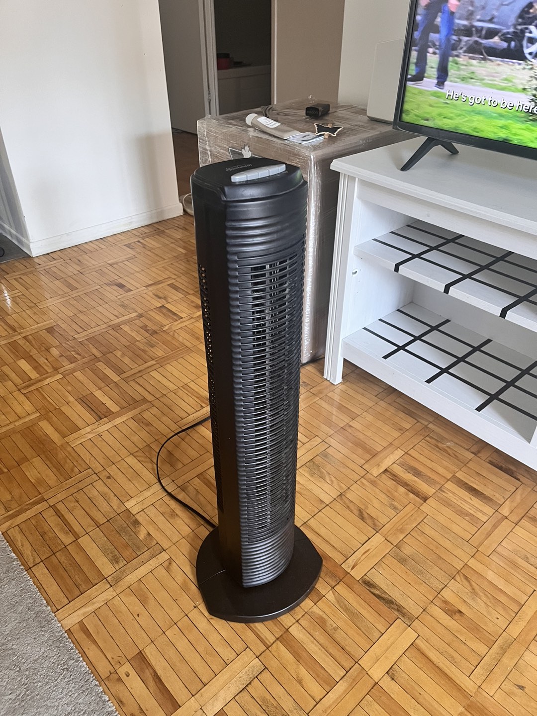Sunbeam 3-speed, rotating Tower Fan - photo 2