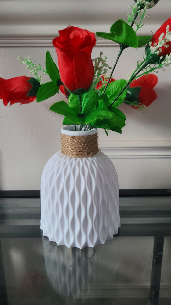 Beautiful Vase with flower - photo 2
