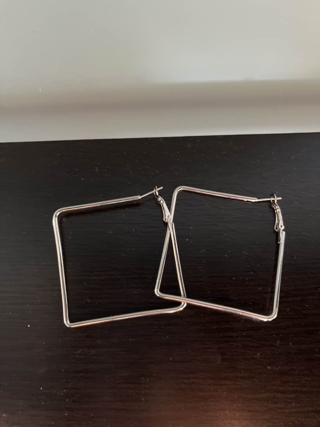 square hoops earrings thumbnail