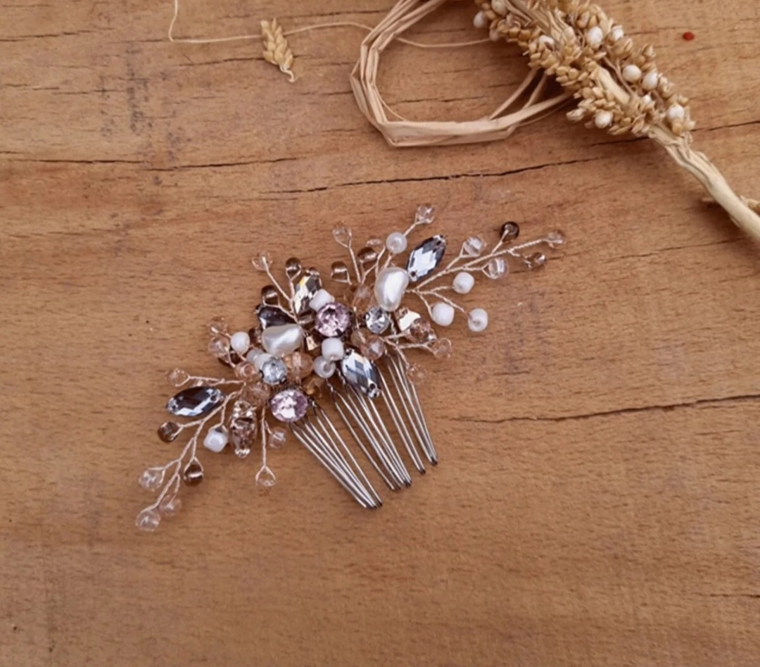 Wedding Hair Accessory thumbnail