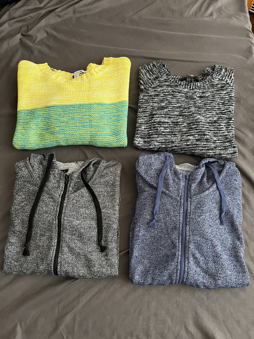 Assorted Sweaters Size S thumbnail