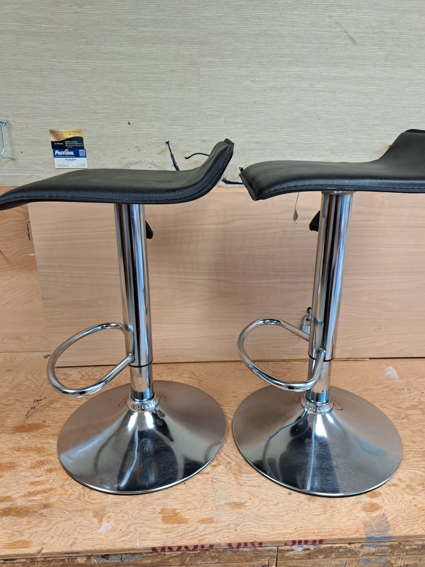 Holderness Swivel Stools Set of 2 - photo 2
