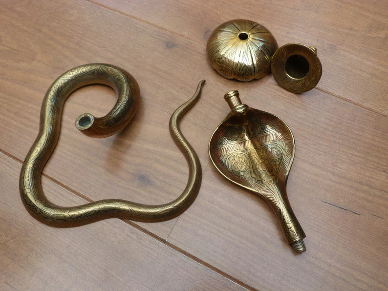 Vintage Brass Cobra Candleholders Snake Shaped image indicator(3)